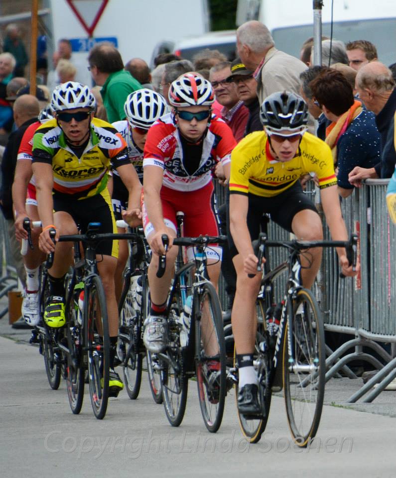 In the thick of the action in Belgium ( photo copyright linda soenen )